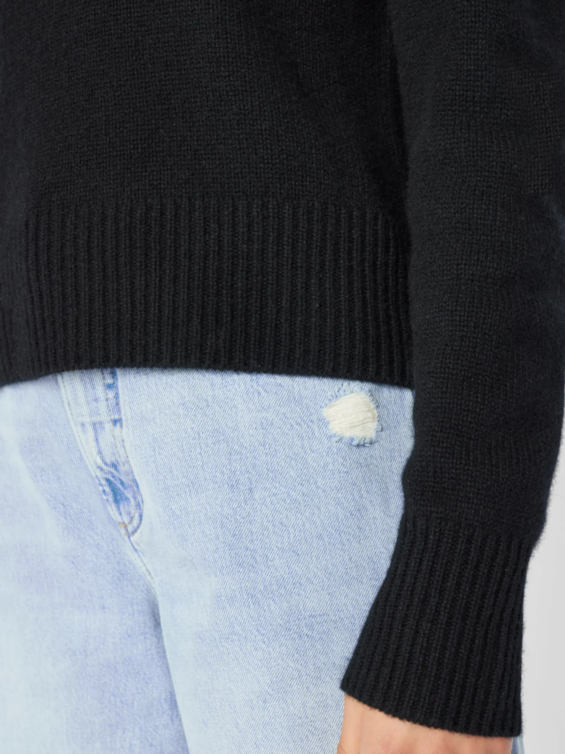 Cashmere Clean Crew in Noir