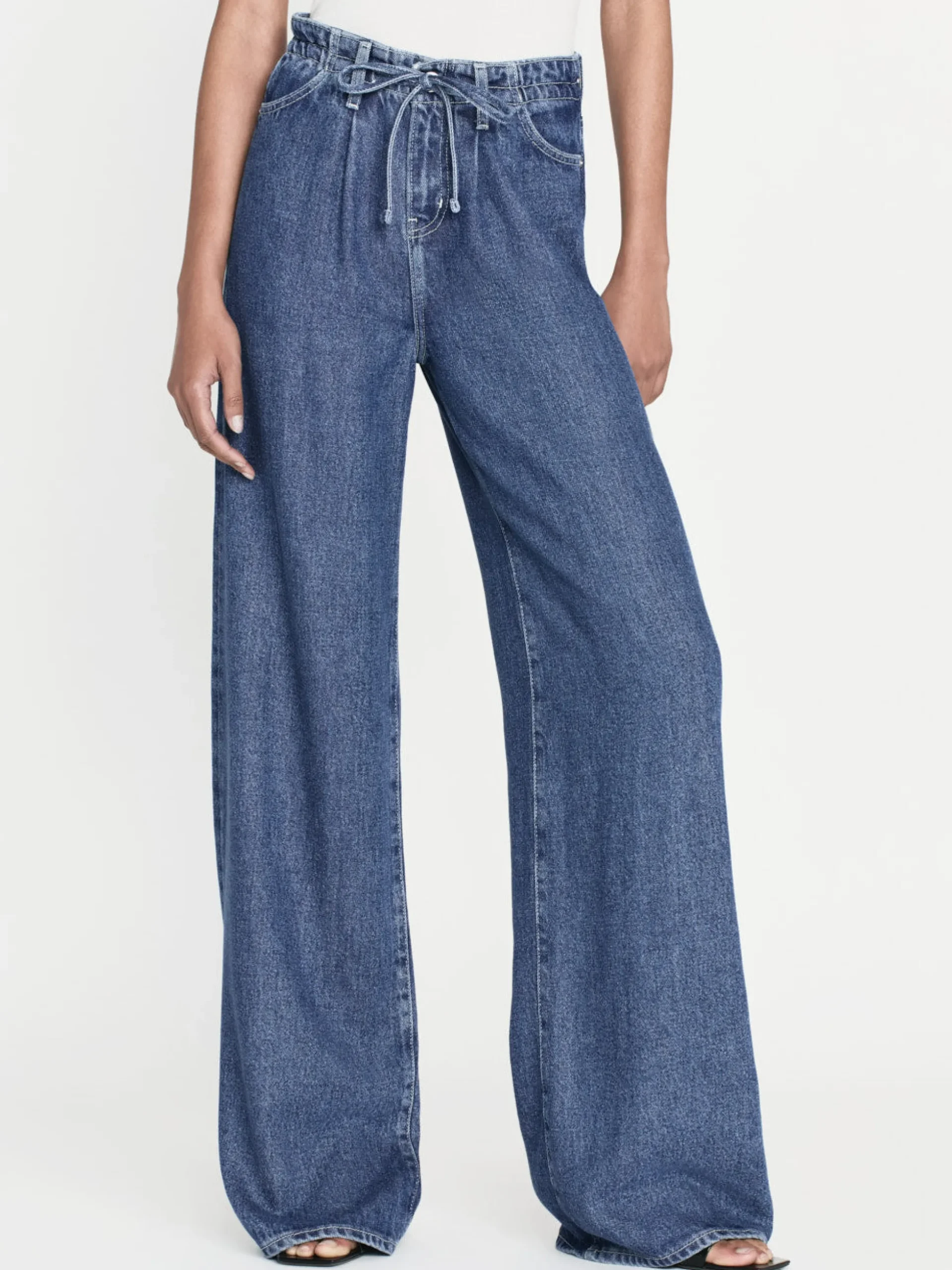Drawstring Wide Leg in Ghost