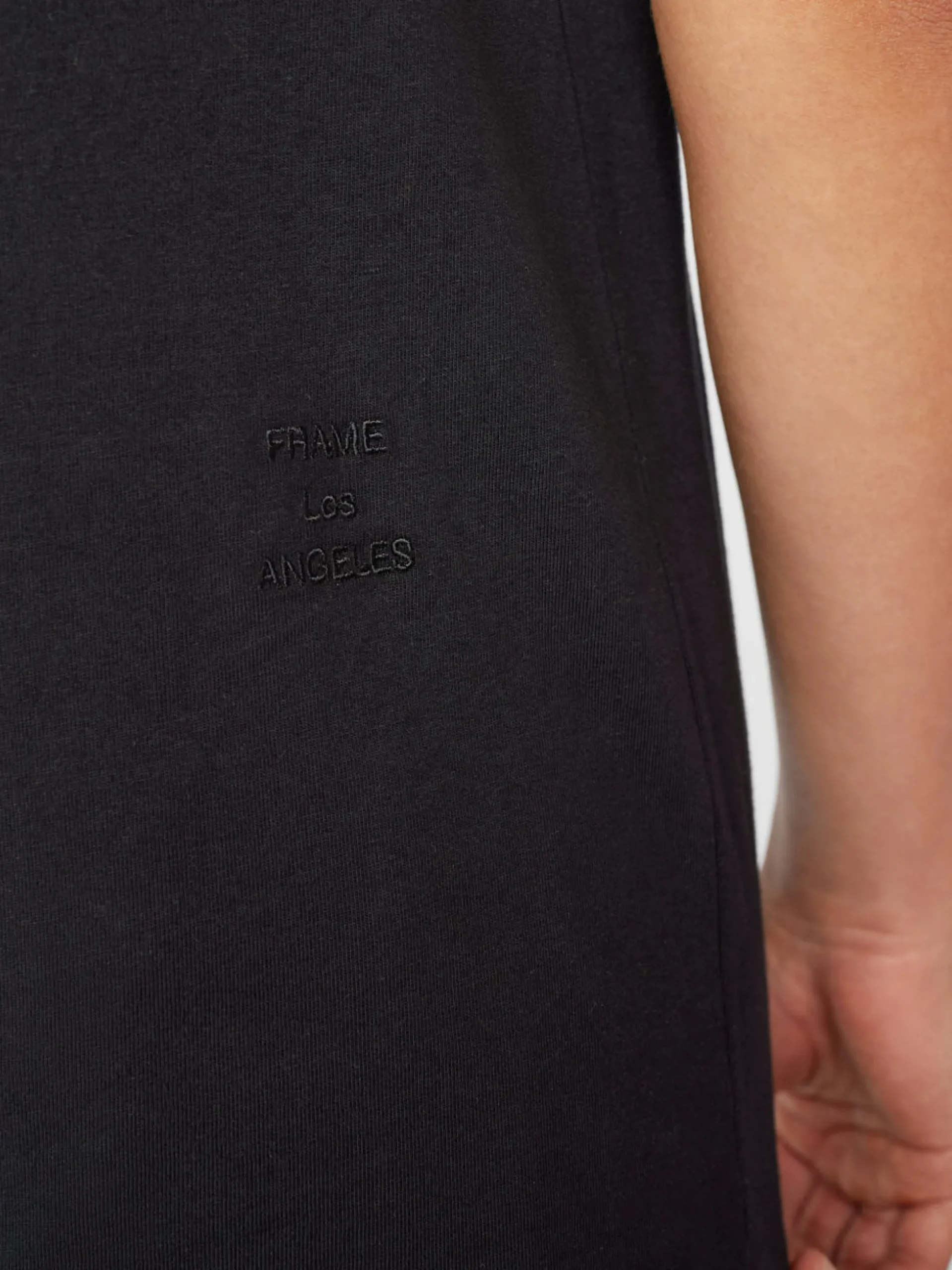 FRAME Logo Tee in Noir