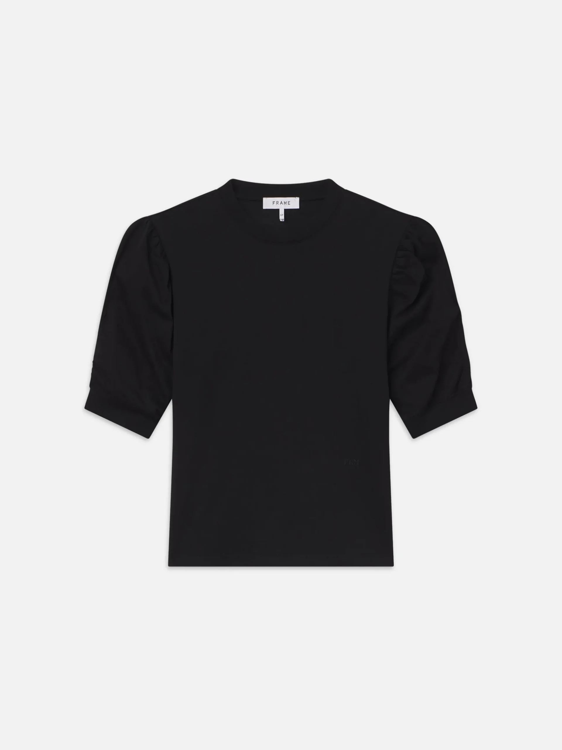 Frankie Tee in Noir