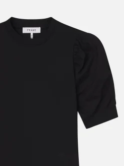 Frankie Tee in Noir