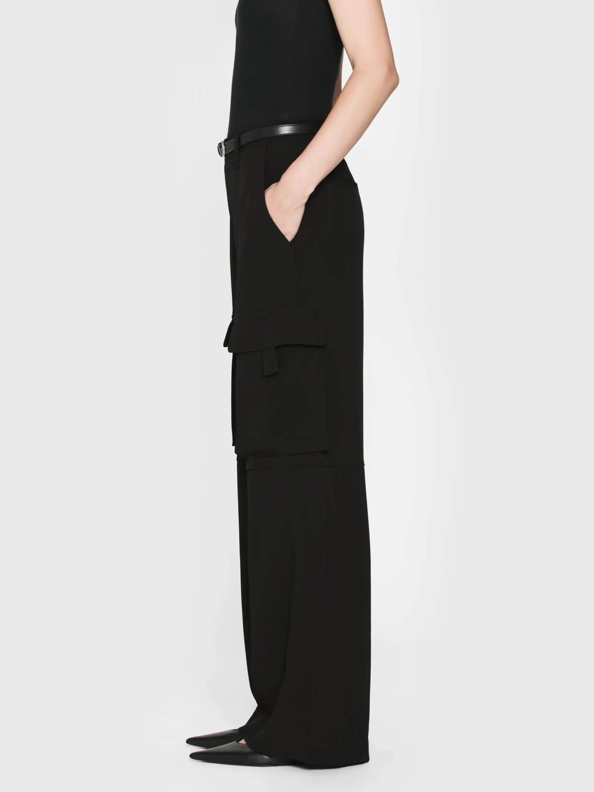 High Rise Utility Cargo in Black
