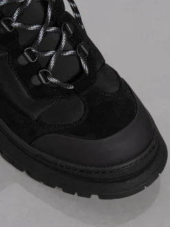 Hiking Lug Sole Boot in Noir