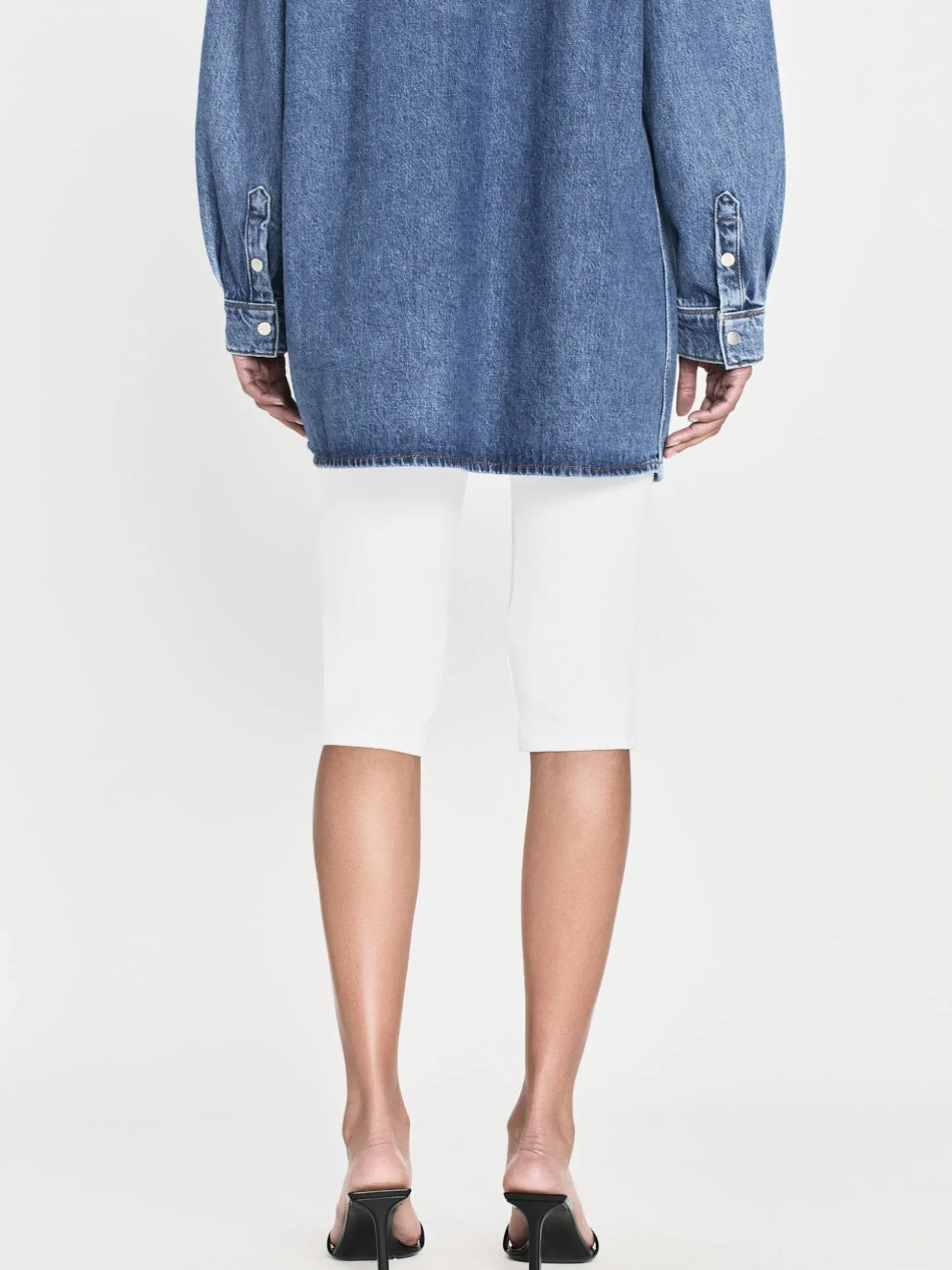 Jetset Capri in White