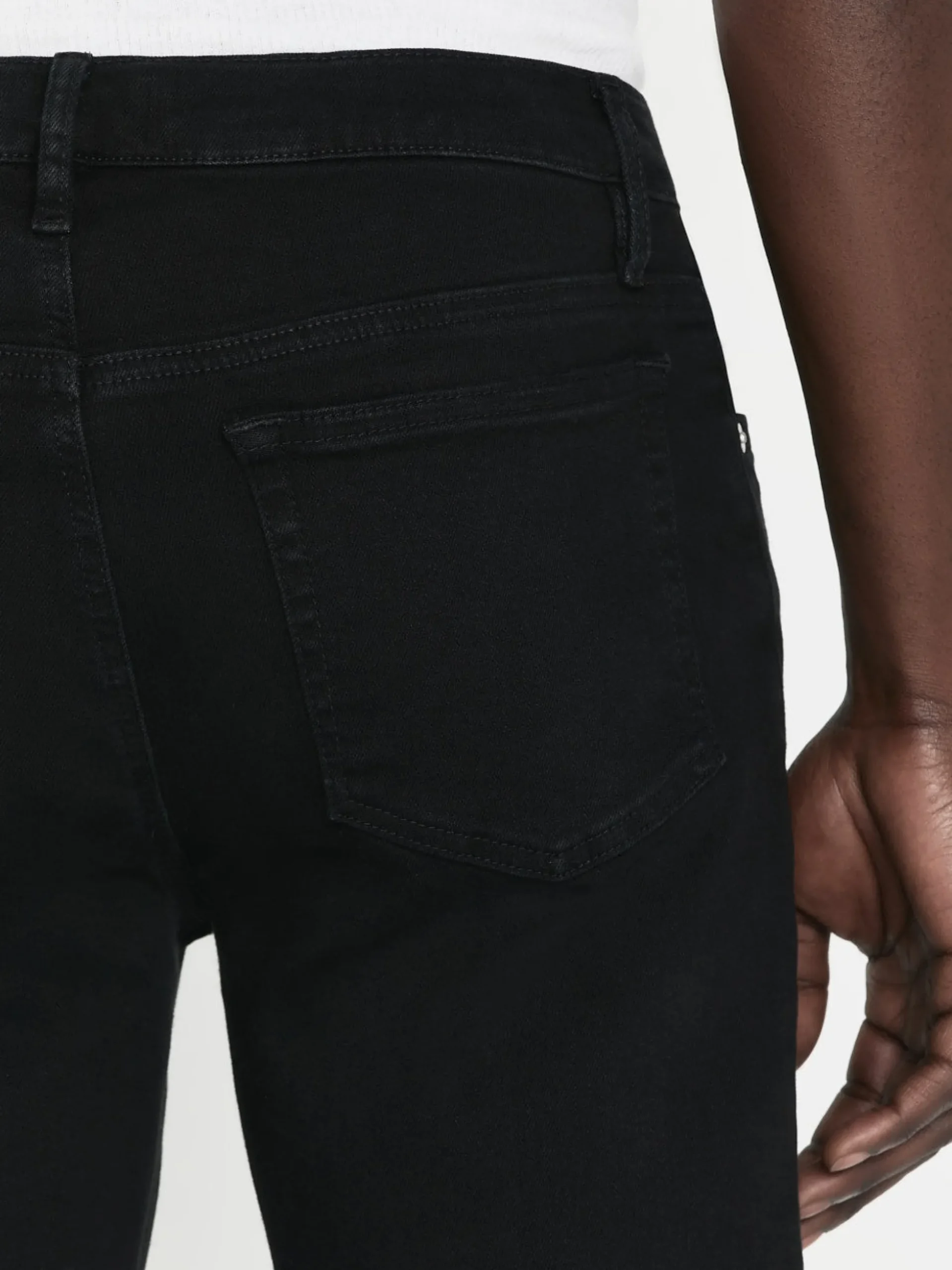 Jetset Modern Straight in Black