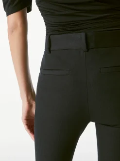 Le Crop Mini Boot Trouser in Noir