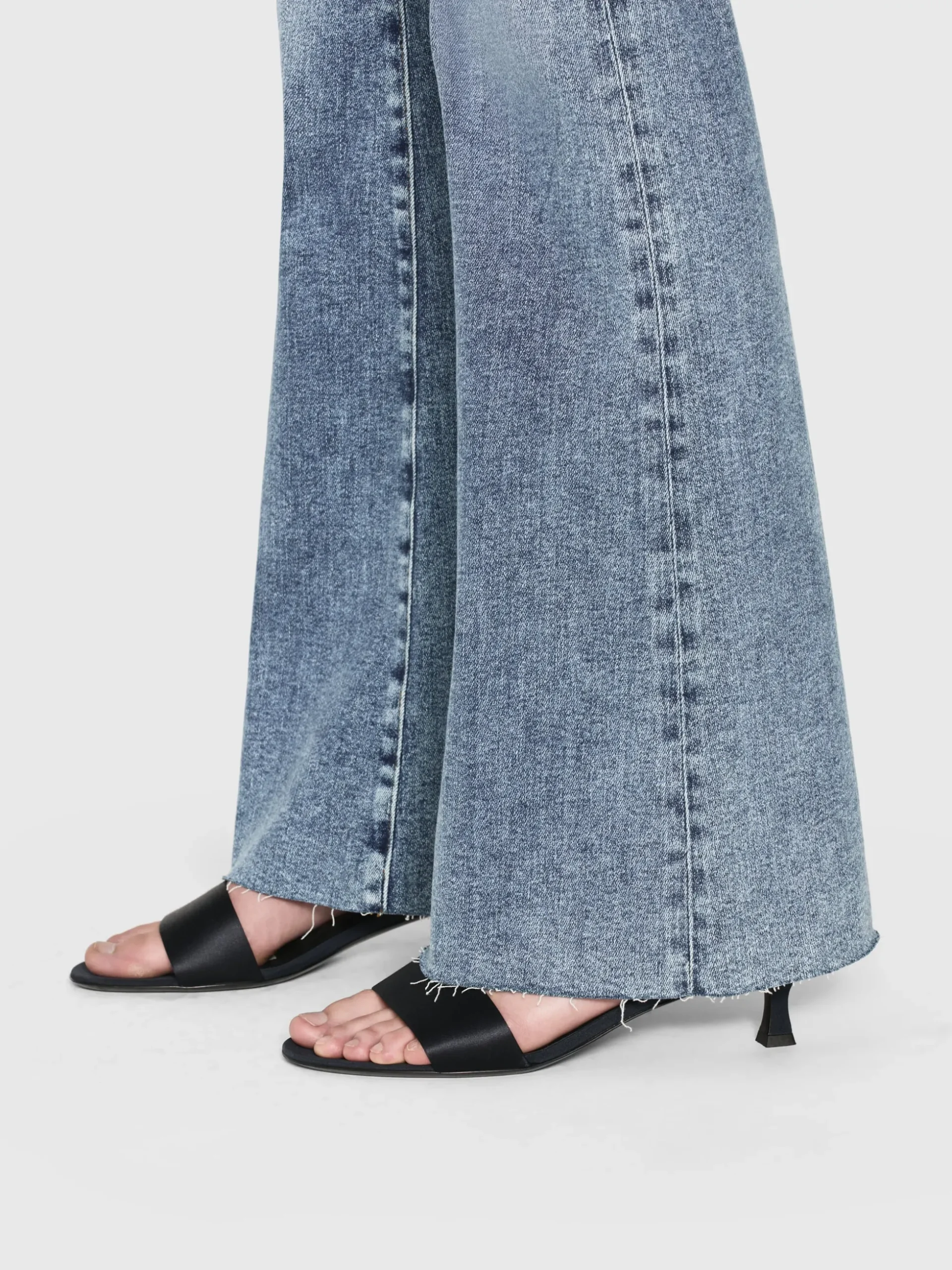 Le Easy Flare in Rowley Raw After
