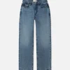 Le Jane Crop in Divine