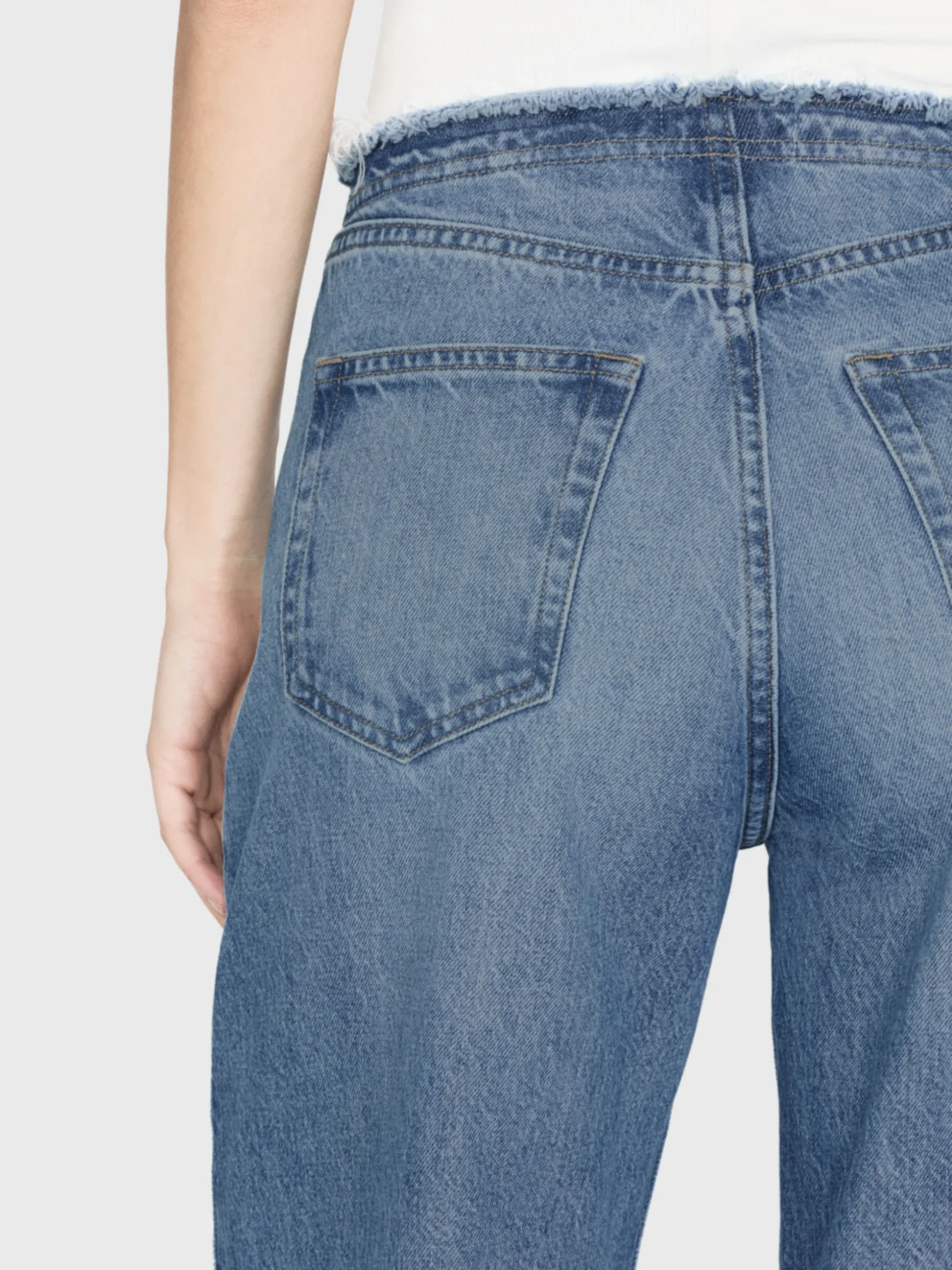 Le Low Baggy Wide Leg Cut Off in Crosbie
