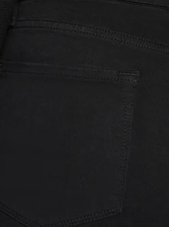Le Mini Boot in Film Noir