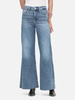 Le Palazzo Crop in Daphne Blue