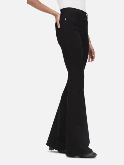 Le Pixie High Flare in Film Noir