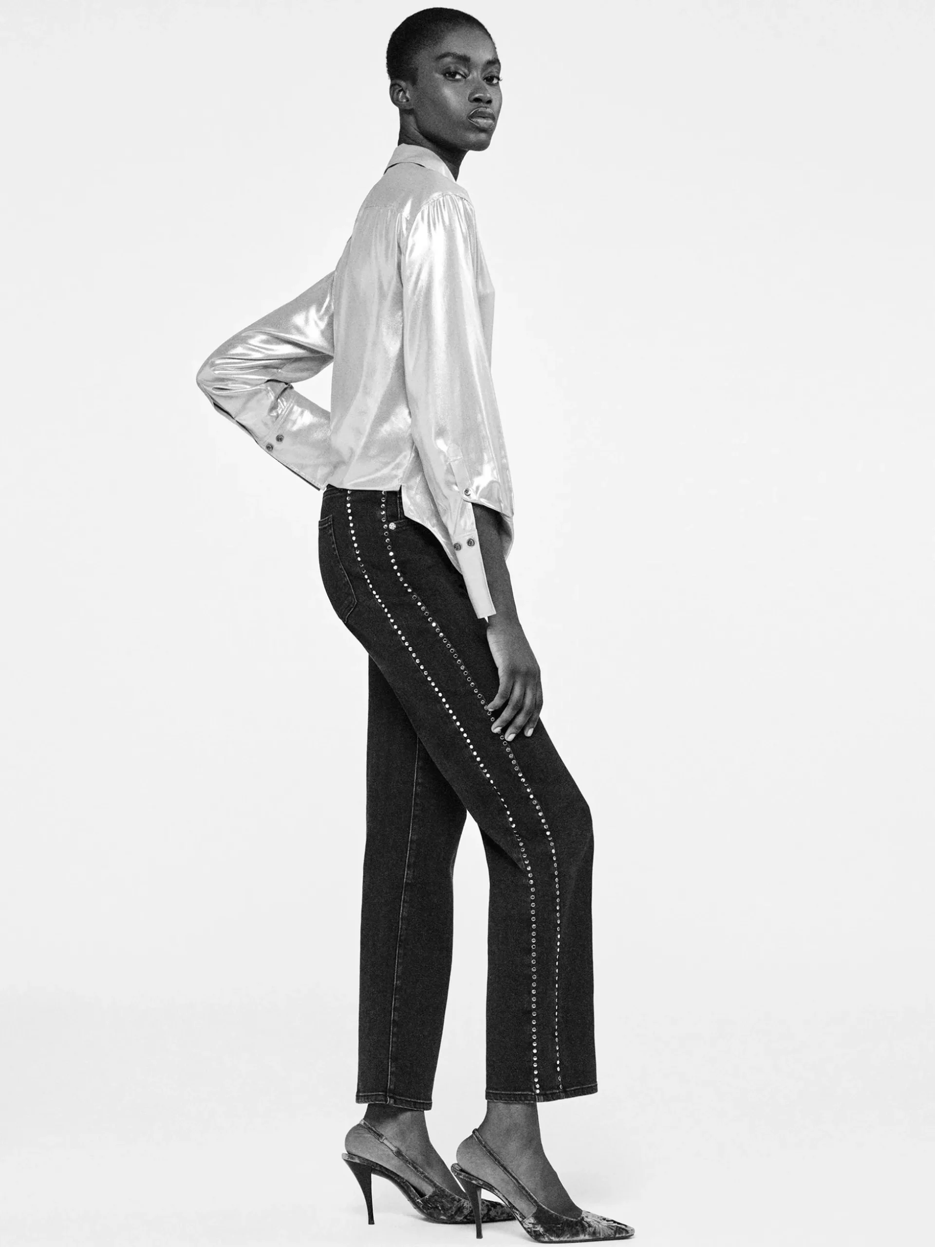 Le Sleek Straight Studded in Astronaut