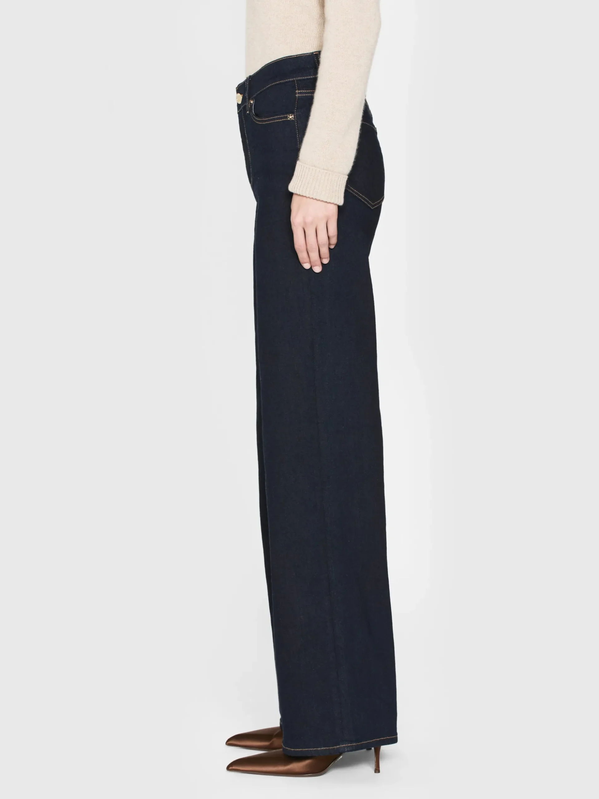 Le Slim Palazzo in Stargirl