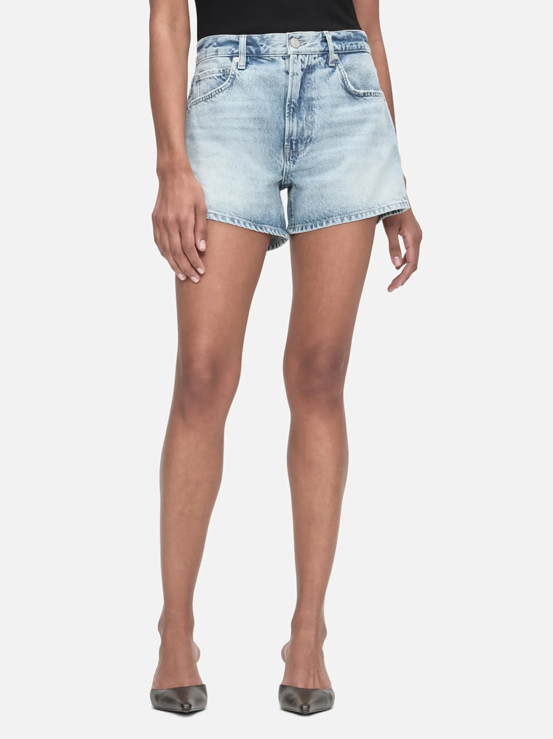 Le Super High Short in Rhode