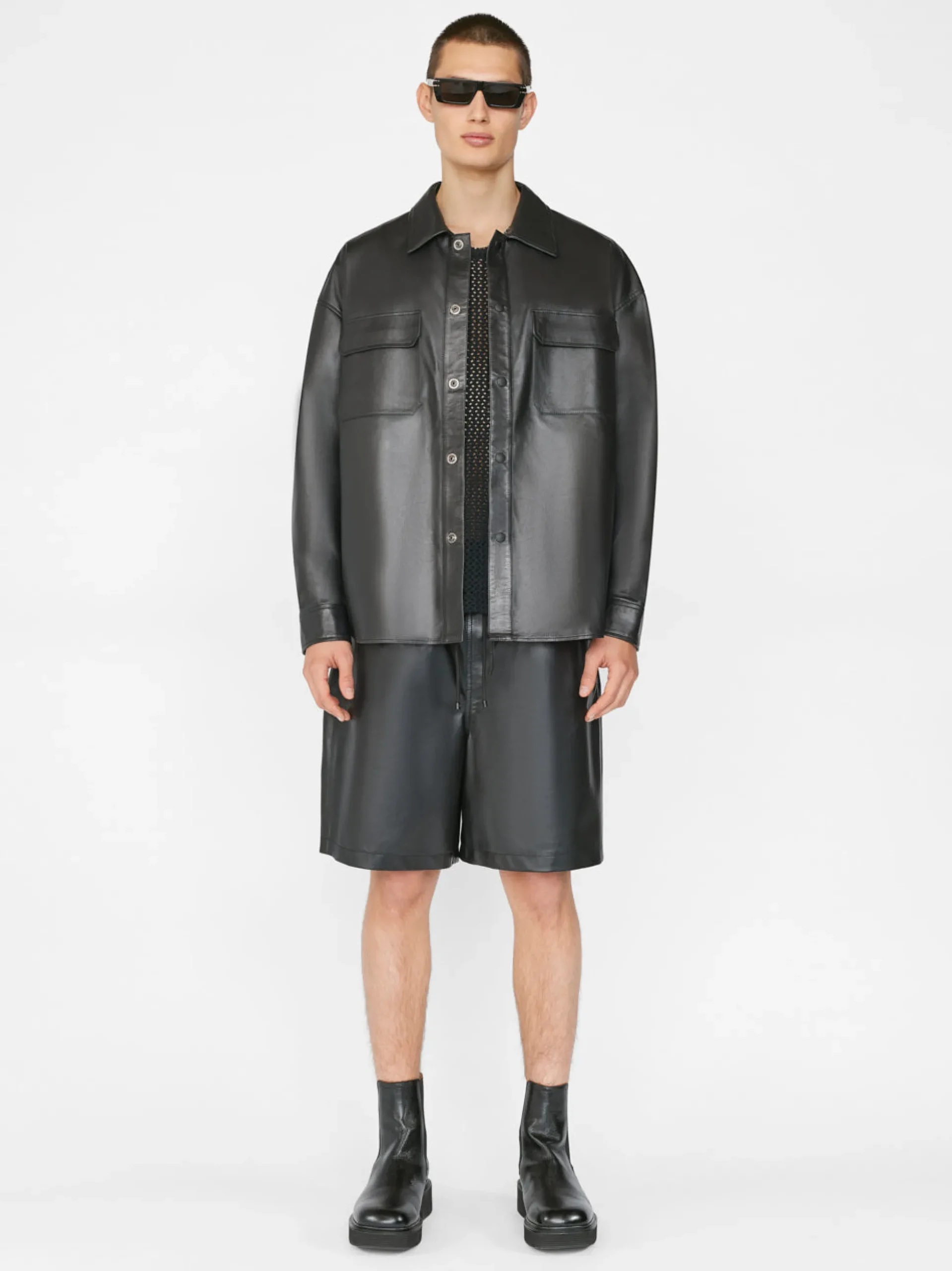 Leather Short in Noir