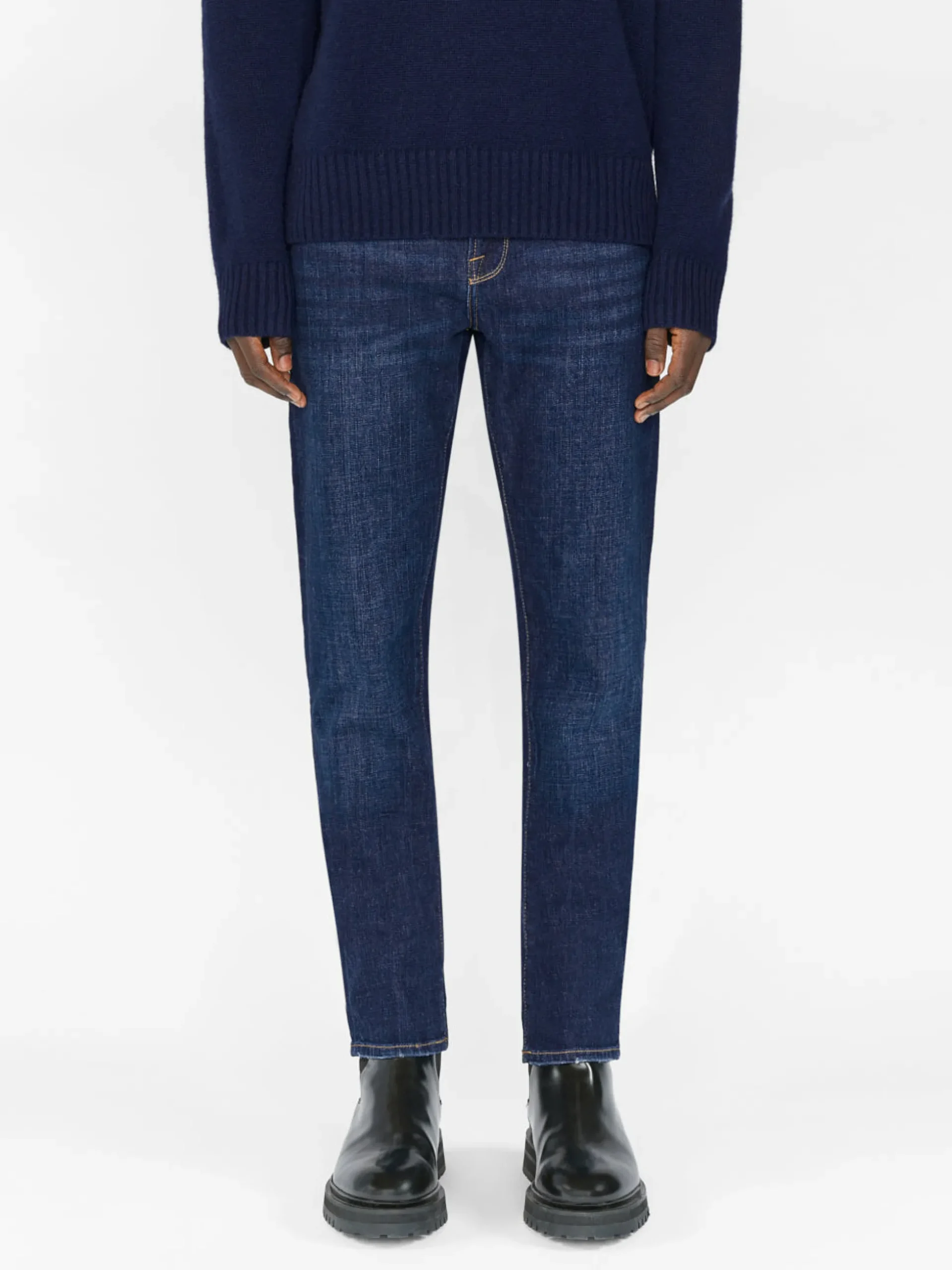 L'Homme Slim in Baltic