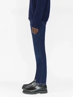 L'Homme Slim in Baltic