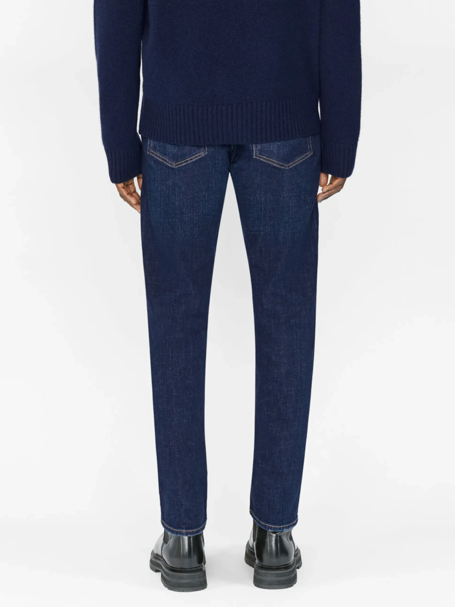 L'Homme Slim in Baltic