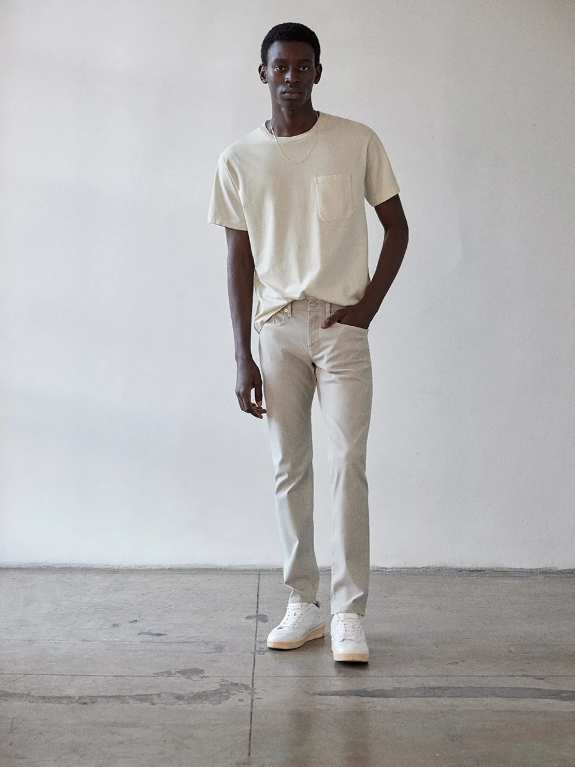 L'Homme Slim Brushed Twill in Milk Beige