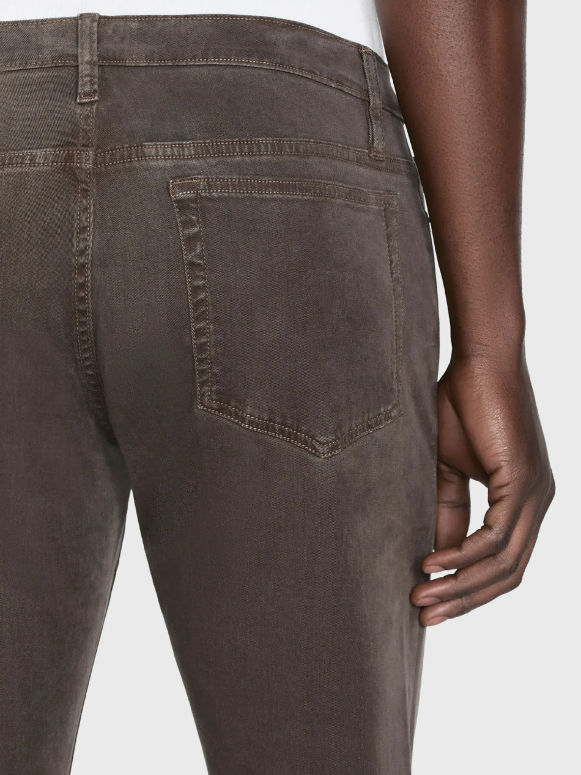 L'Homme Slim Brushed Twill in Mocha
