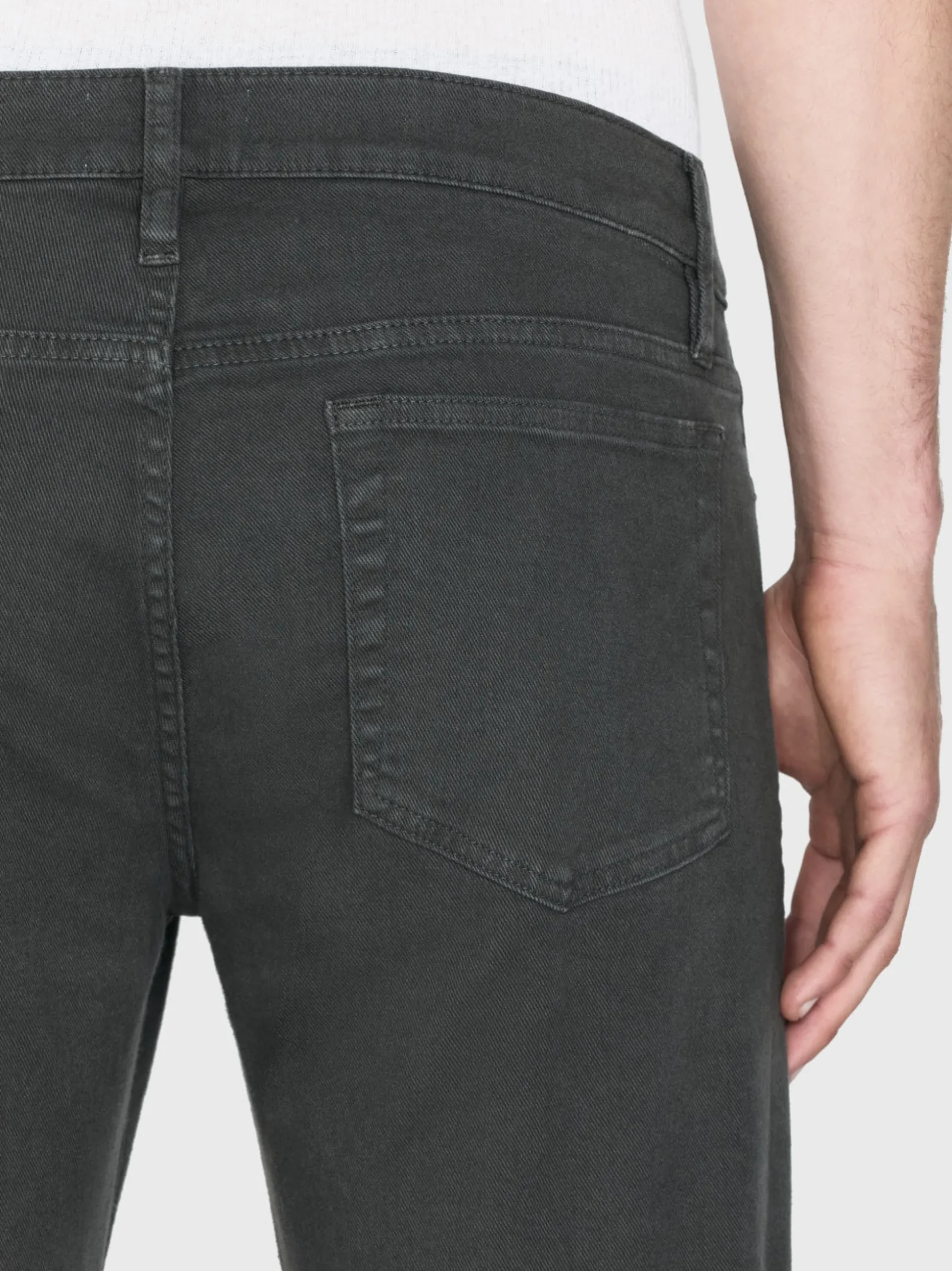L'Homme Slim Twill in Dark Charcoal