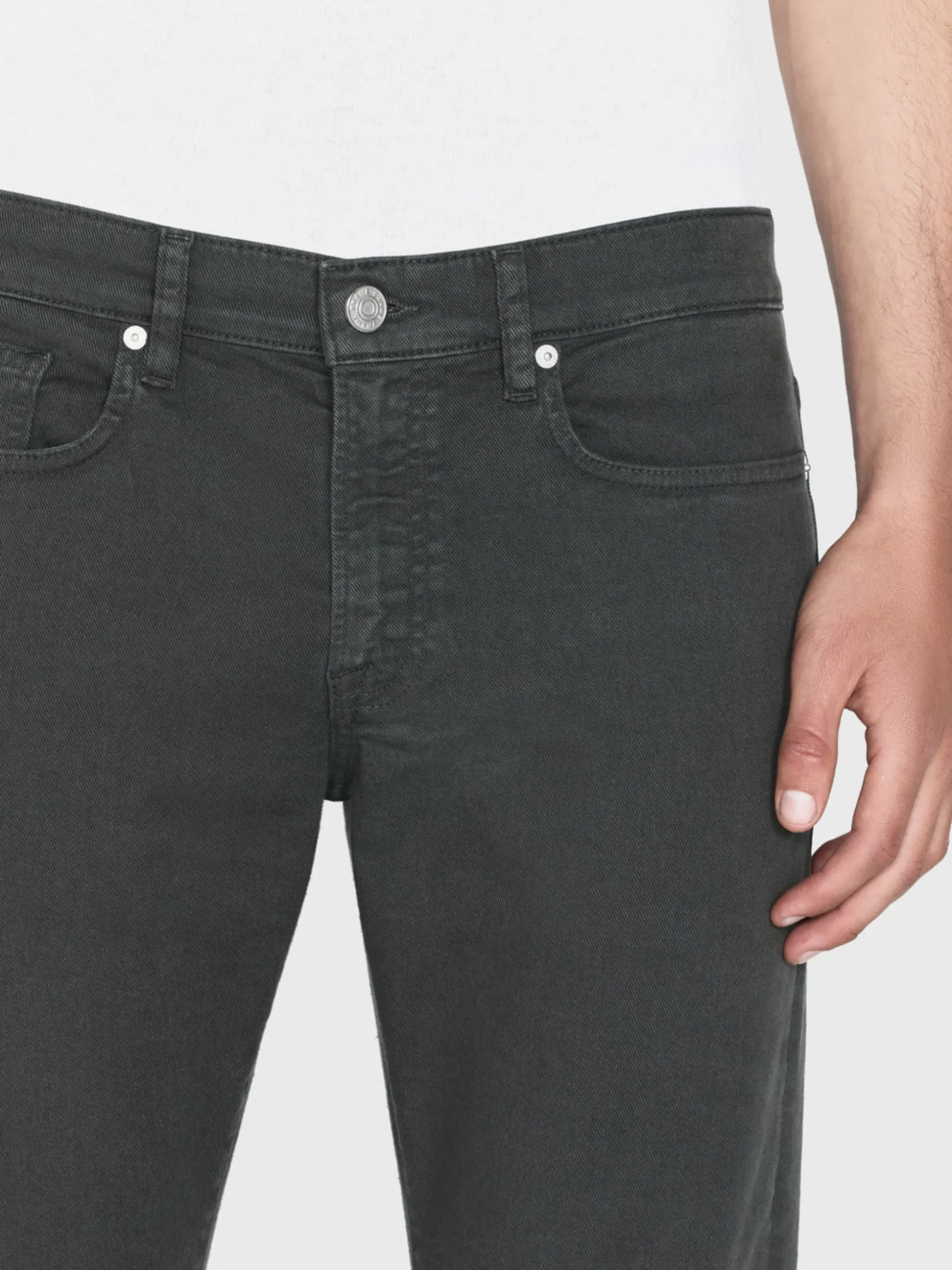 L'Homme Slim Twill in Dark Charcoal