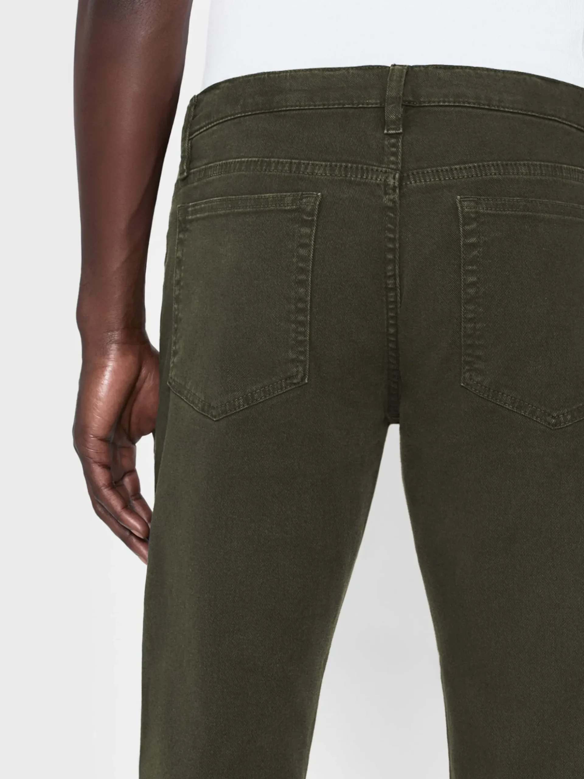 L'Homme Slim Twill in Garage Moss Green