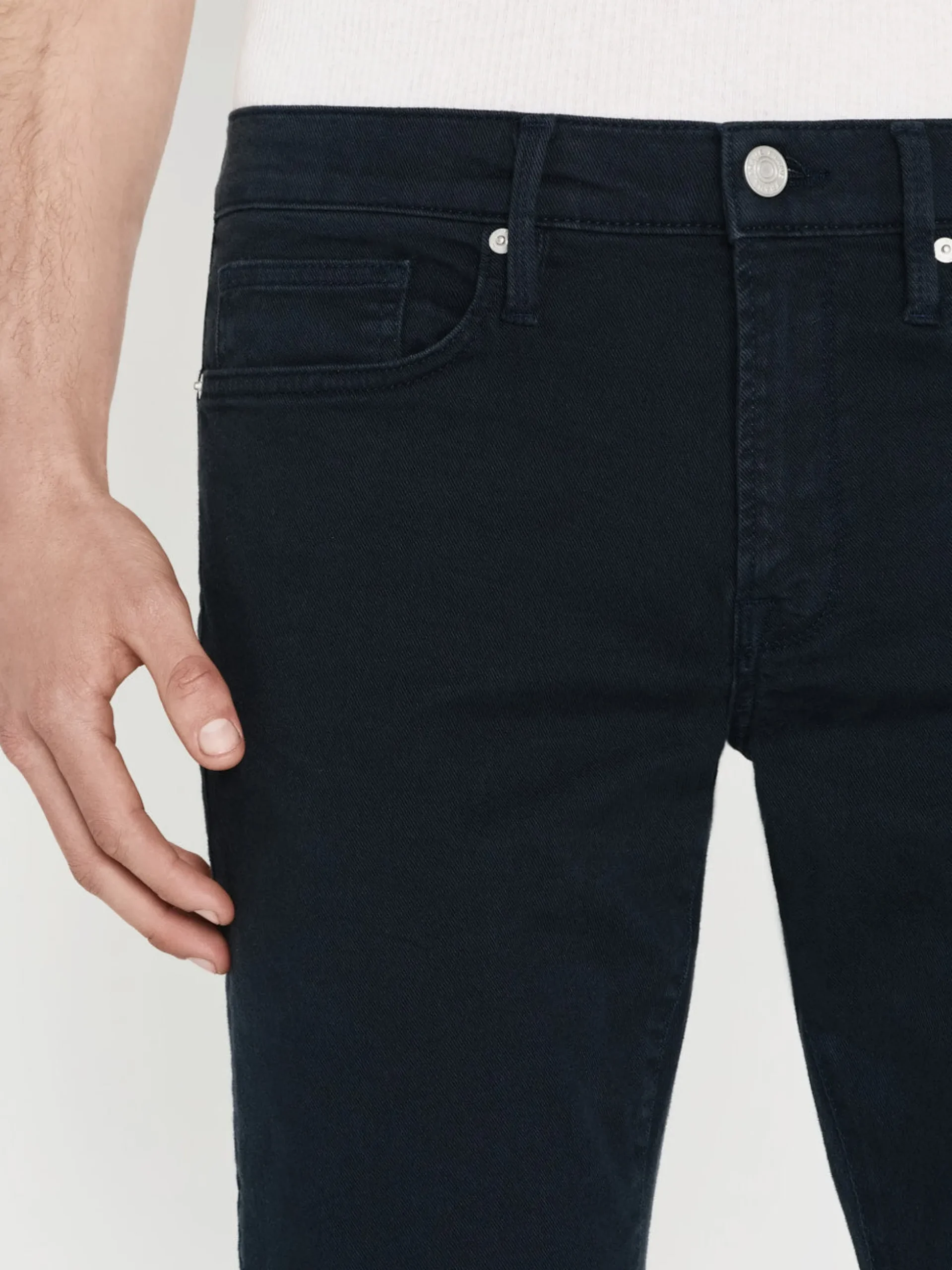 L'Homme Slim Twill in Garage Navy