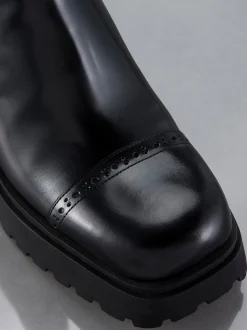 Lumi Lug Boot in Noir
