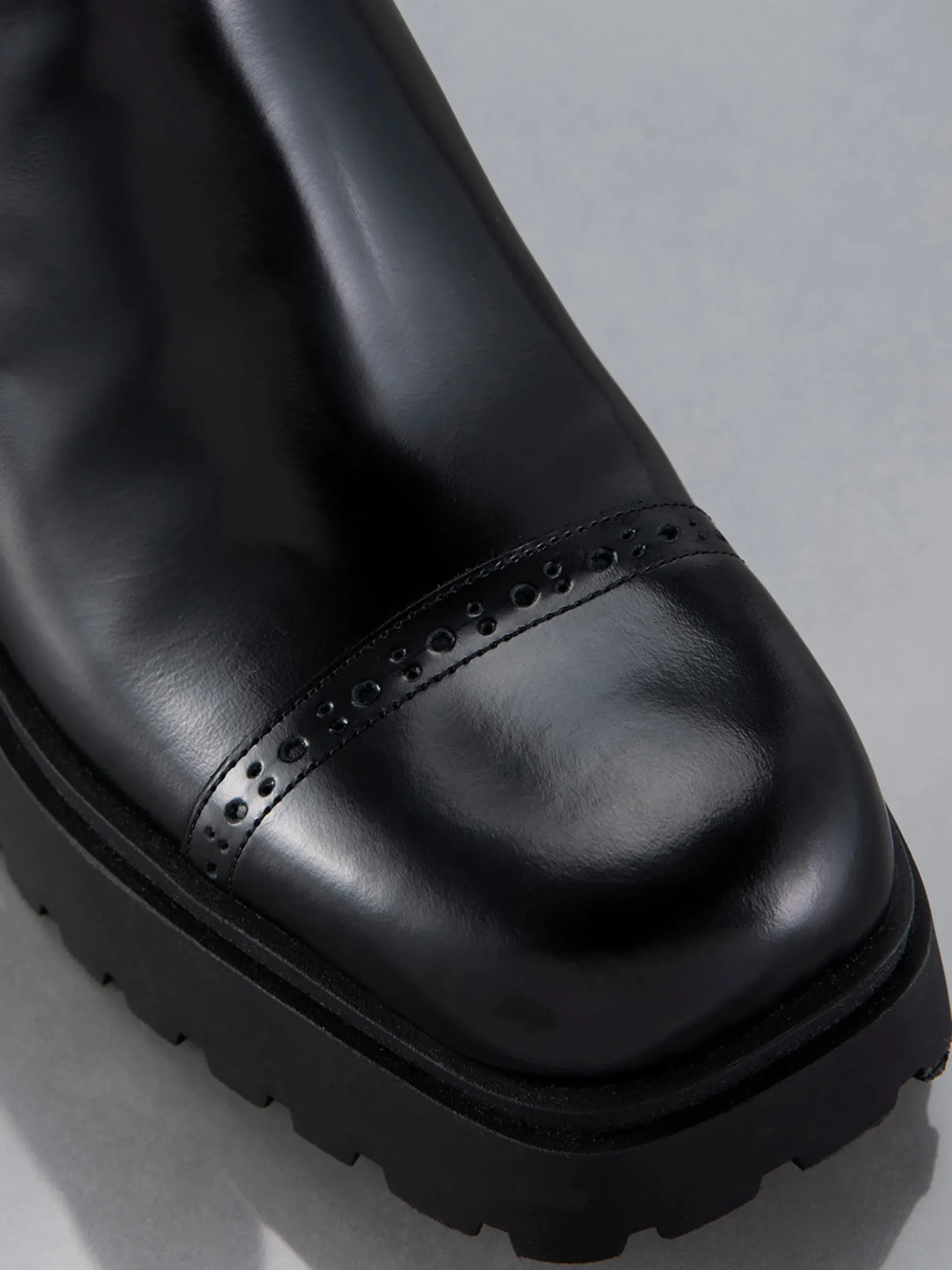 Lumi Lug Boot in Noir
