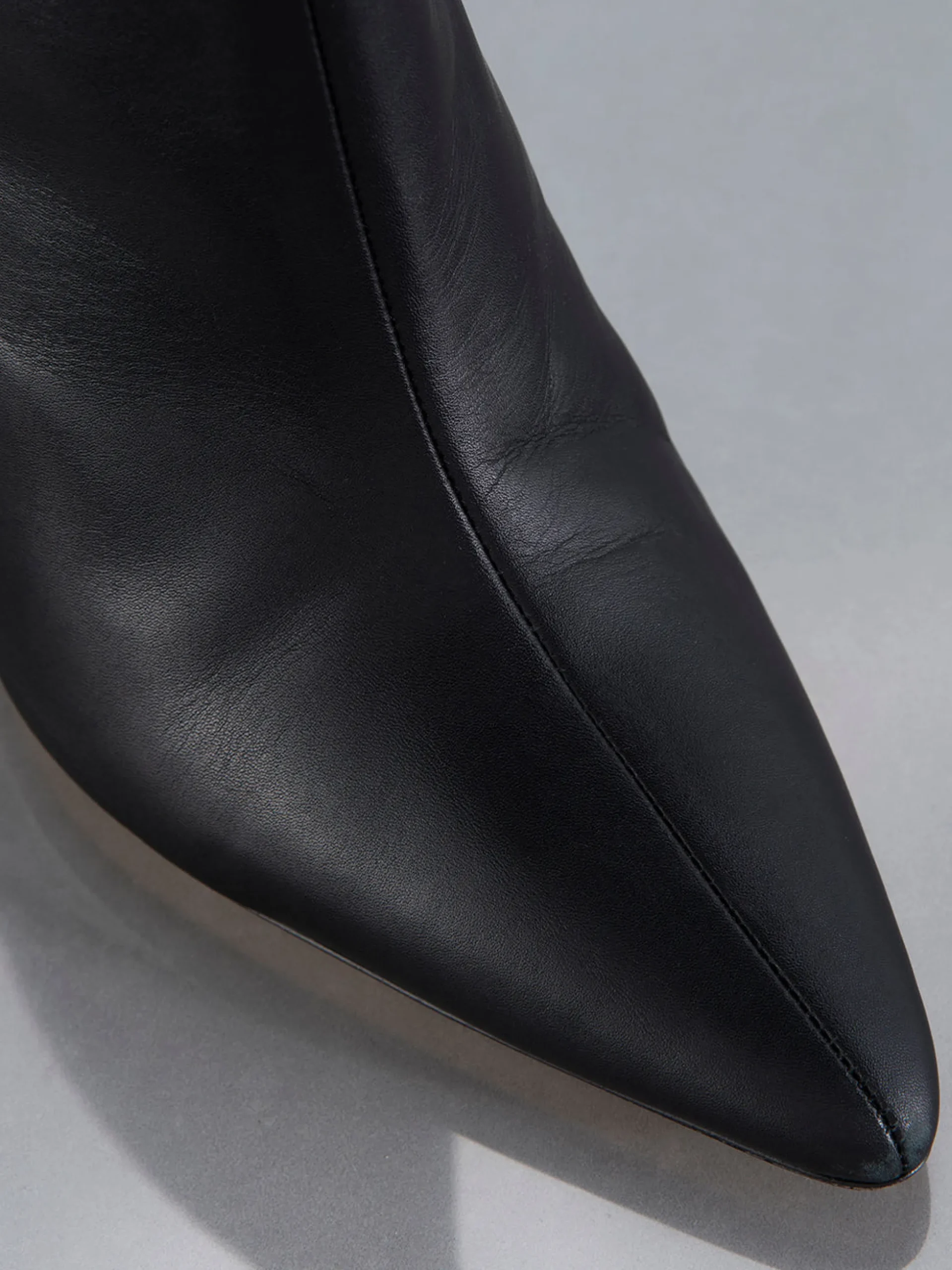 Odette Bootie in Noir