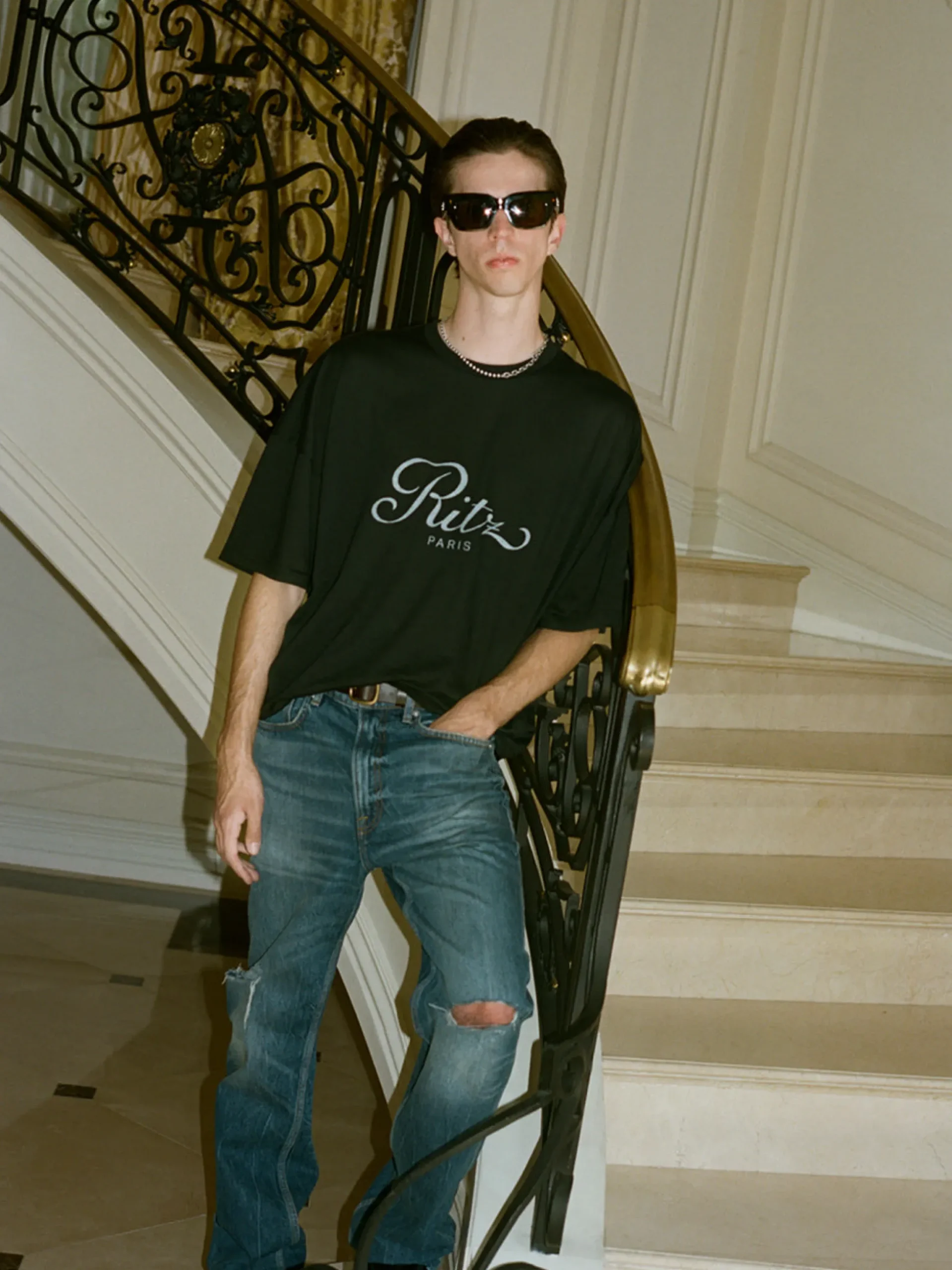 Ritz Men's Cropped Relaxed T Shirt in Black