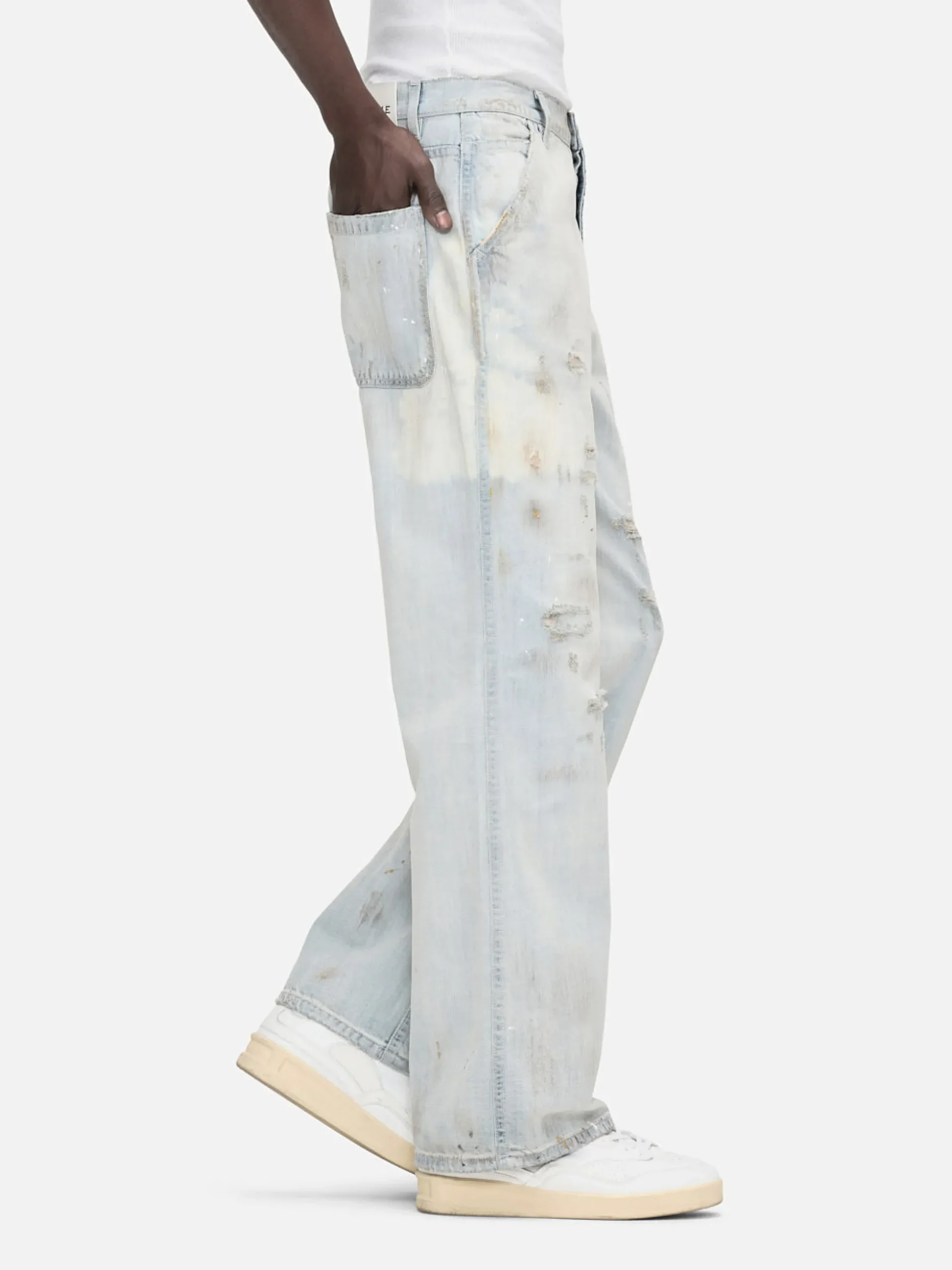 Skater Jean in Panama Rips