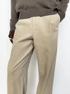 Tapered Pleated Trousers in Dove