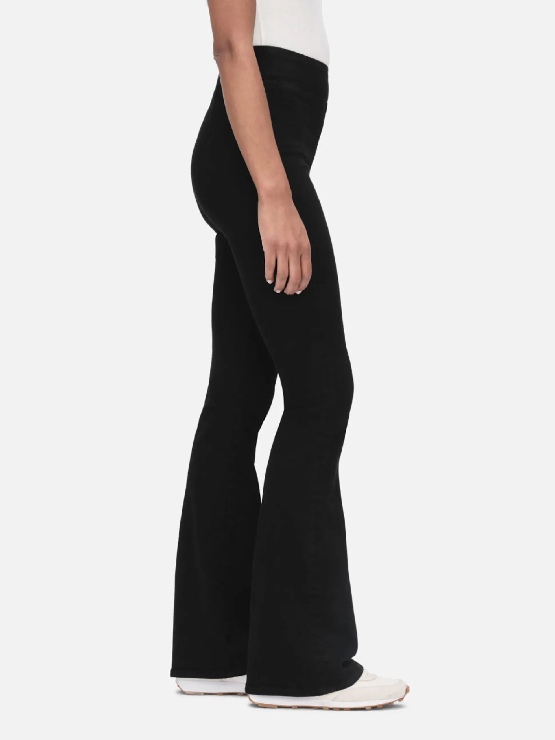 The Jetset Flare in Sheen Noir