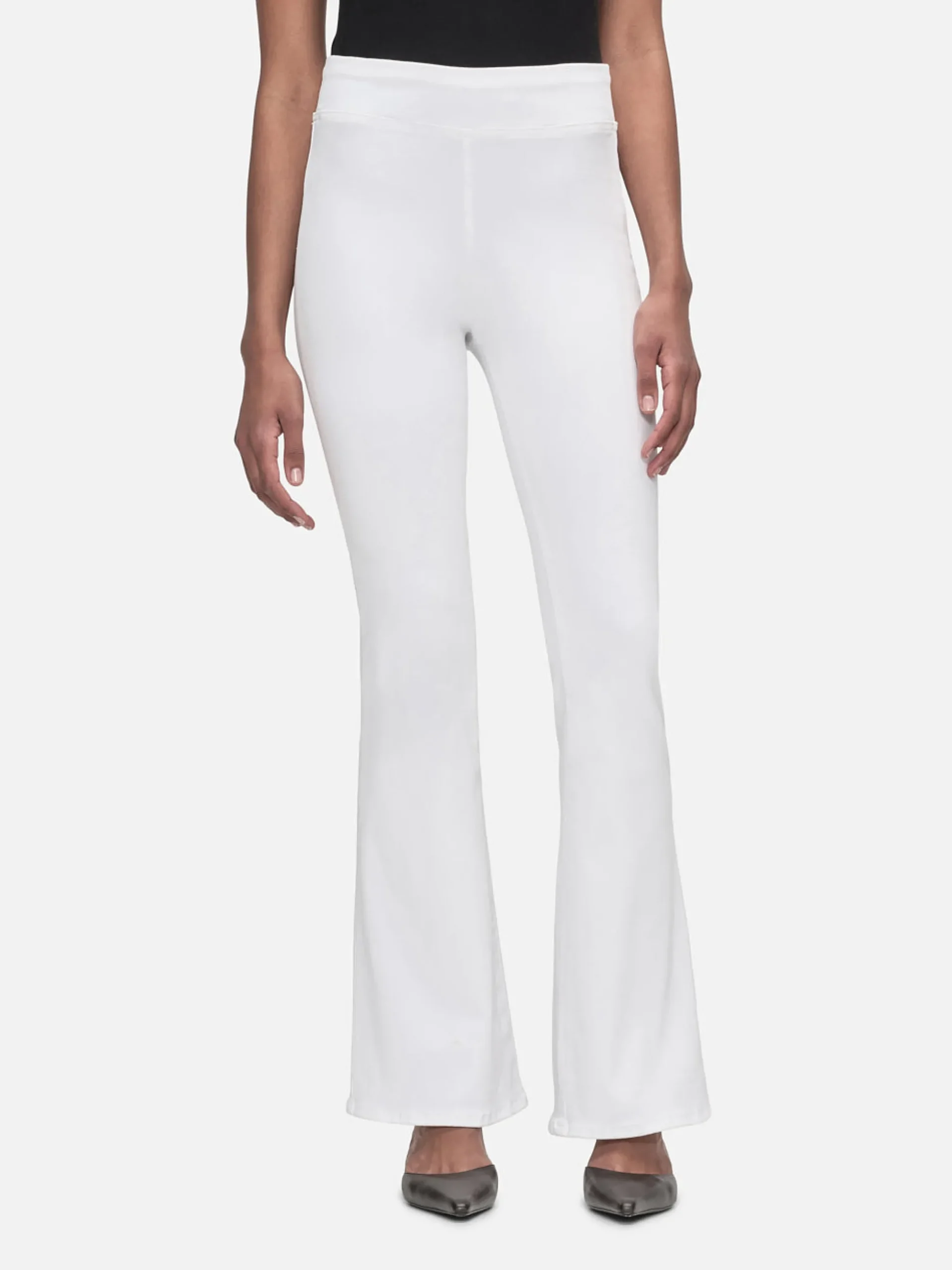 The Jetset Flare in White