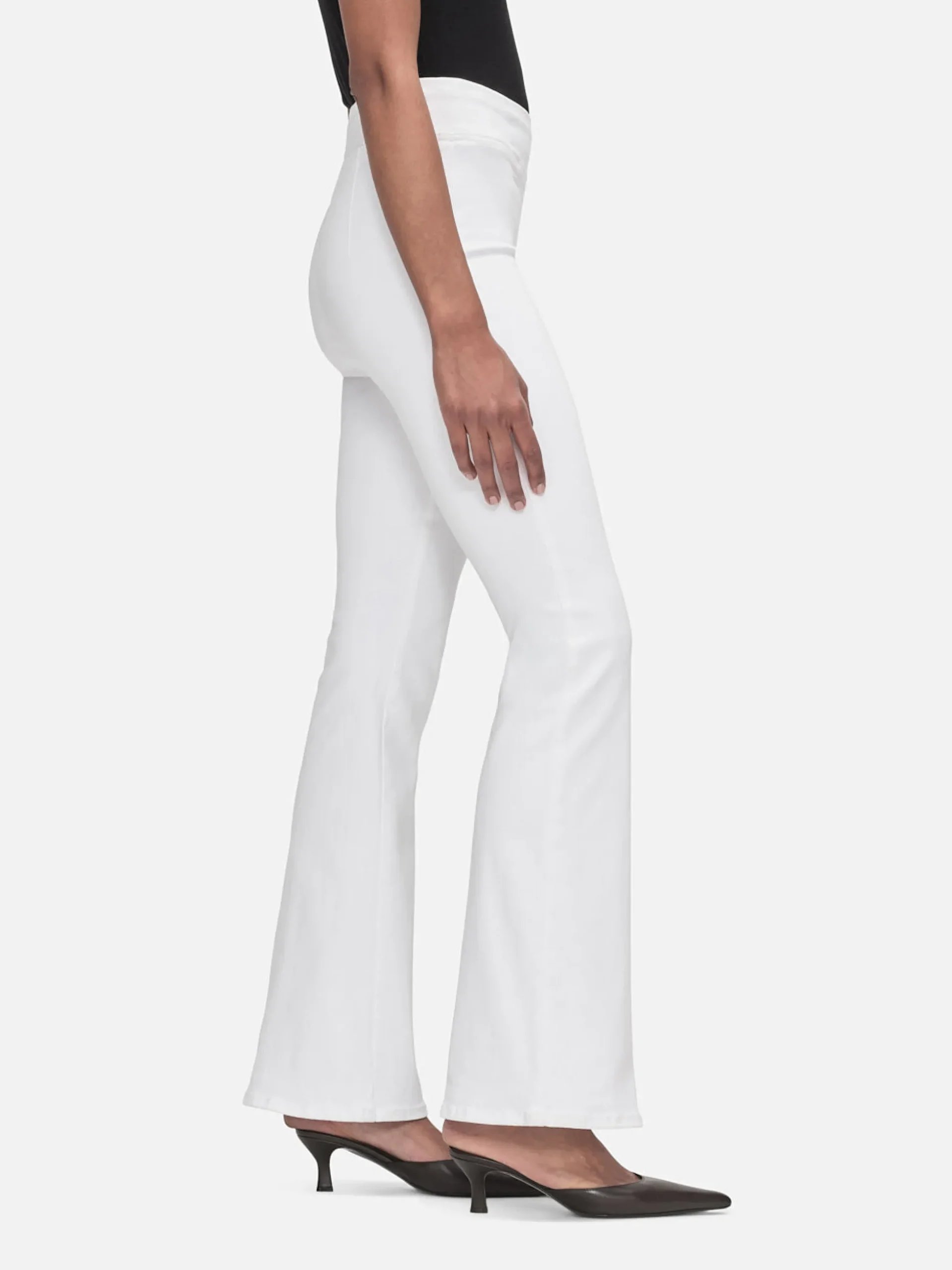 The Jetset Flare in White