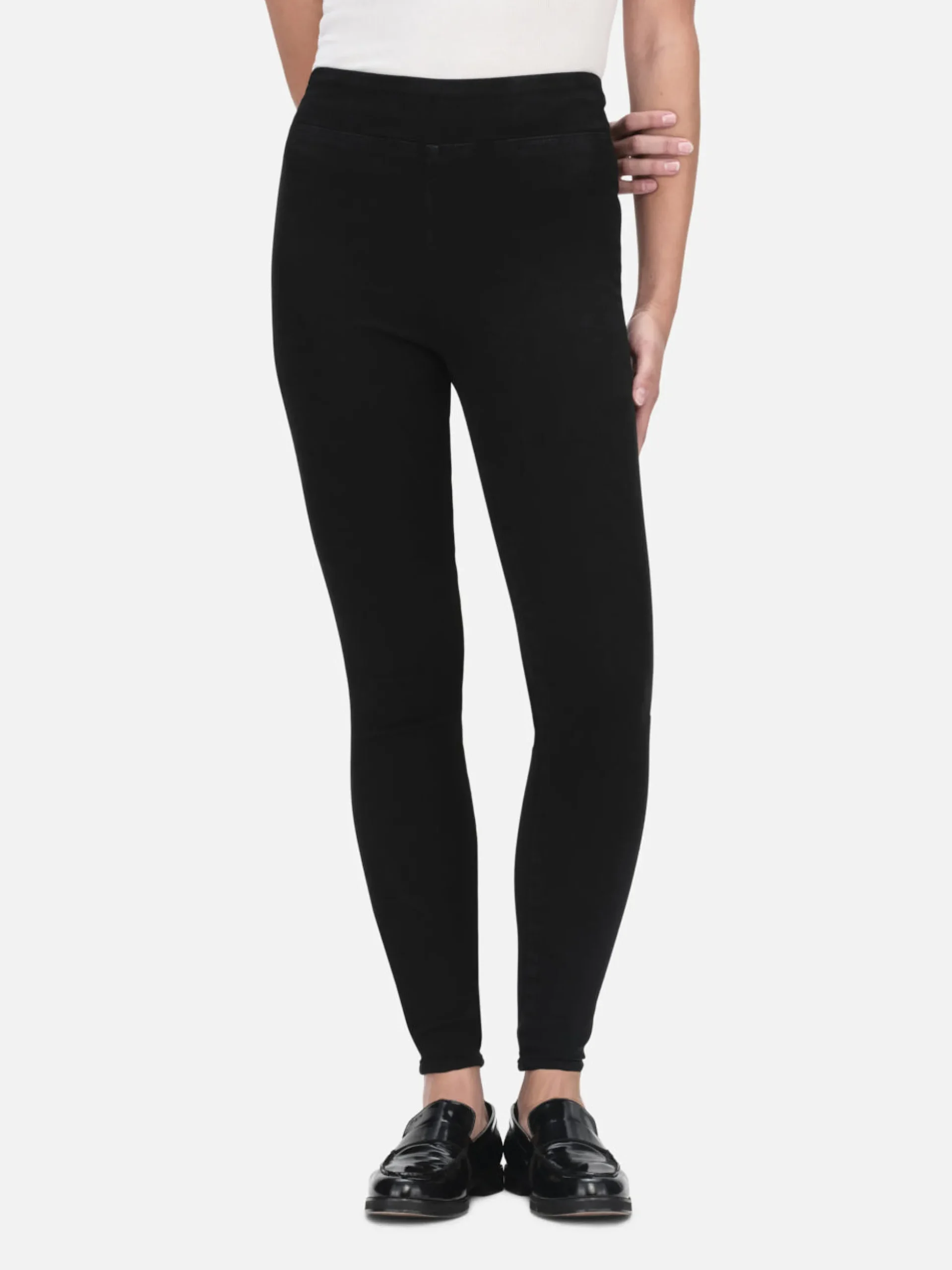The Jetset Skinny Crop in Sheen Noir