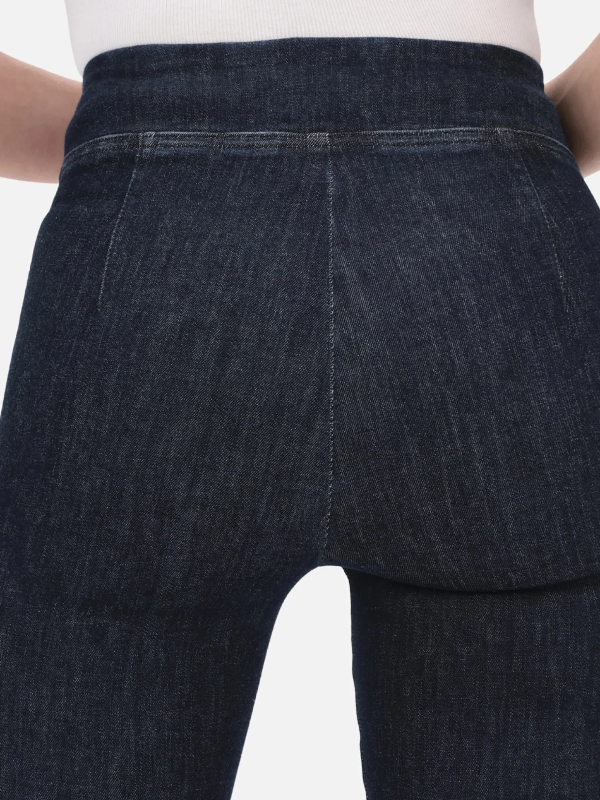 The Jetset Skinny Crop in Keller