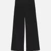 The Jetset Wide Crop in Sheen Noir