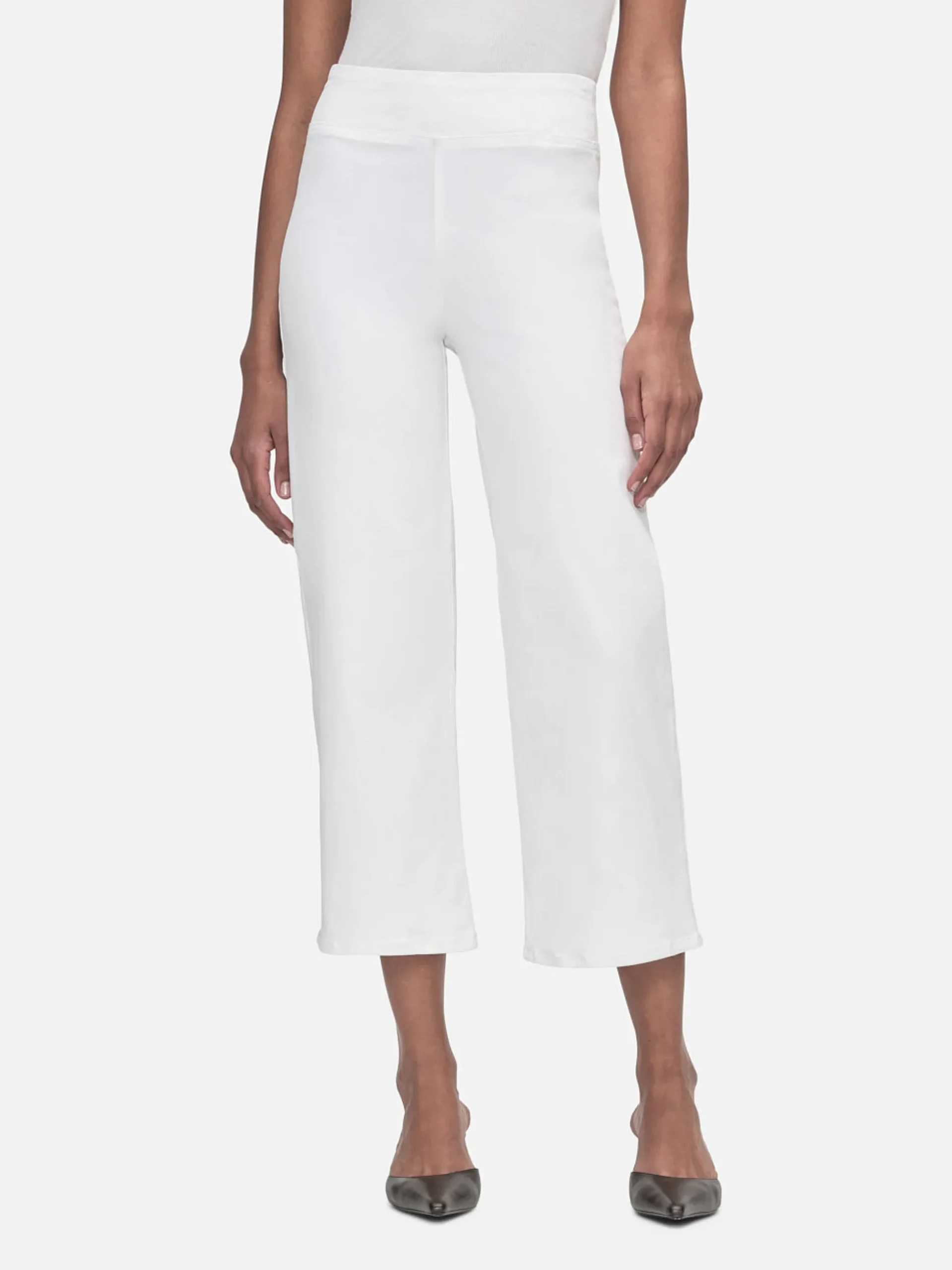 The Jetset Wide Crop in White