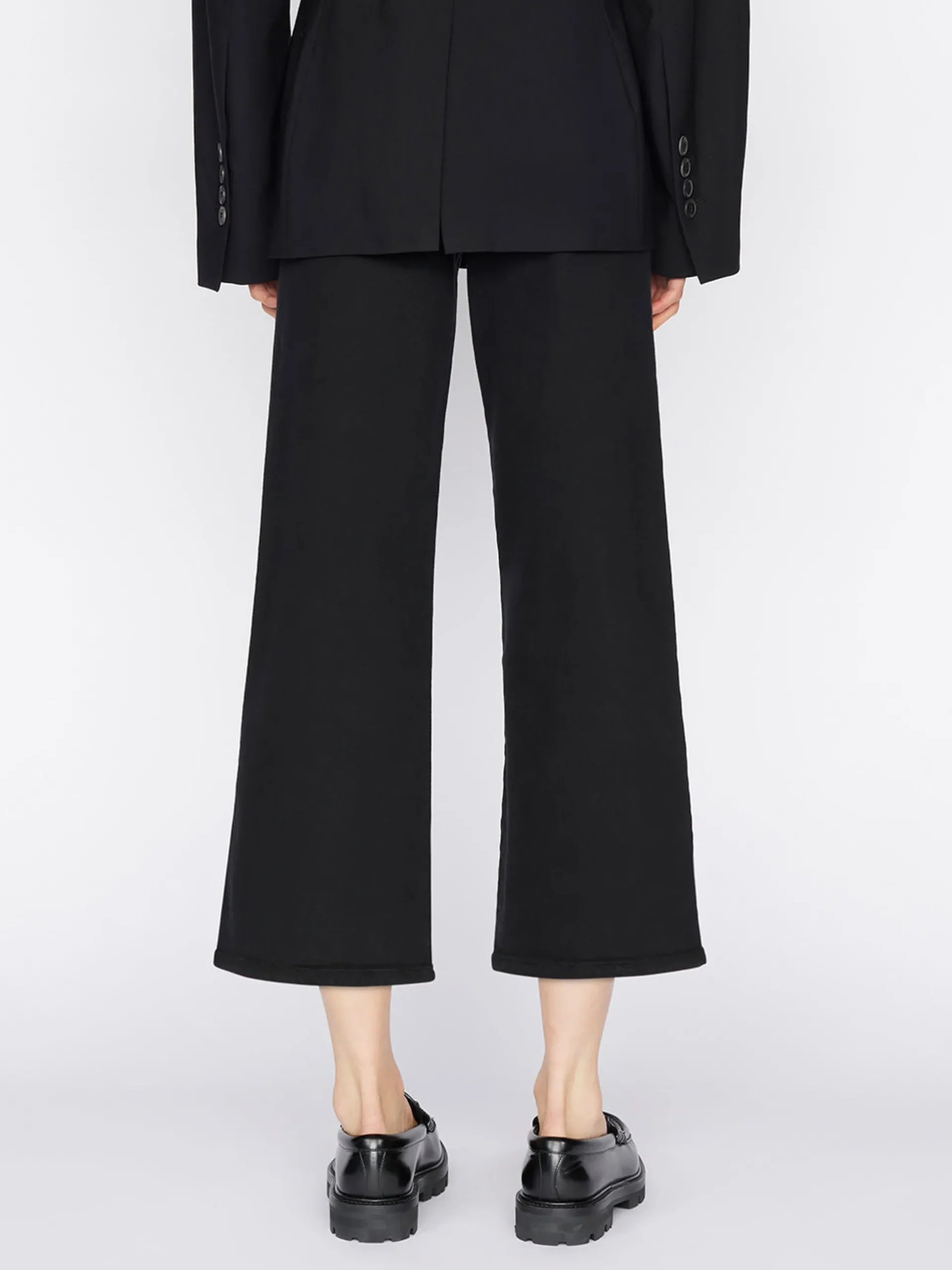 The Jetset Wide Crop in Sheen Noir