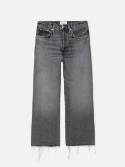 The Relaxed Straight Raw Fray in Zurich
