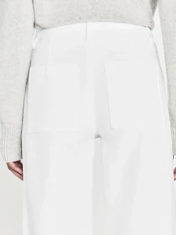 The 70's Patch Pocket Crop Straight in White