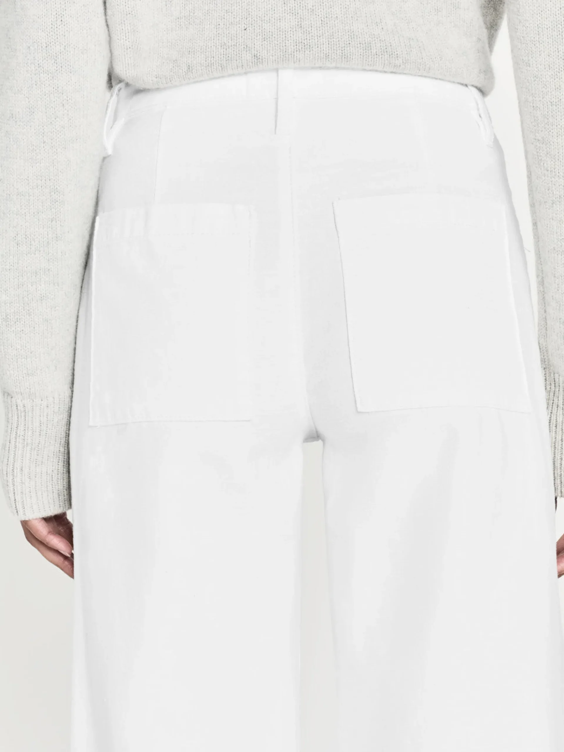 The 70's Patch Pocket Crop Straight in White
