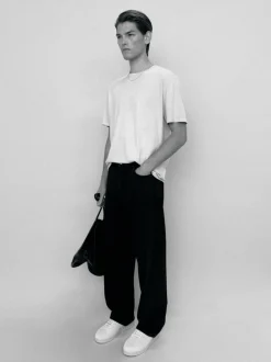 The Straight Jean in Black