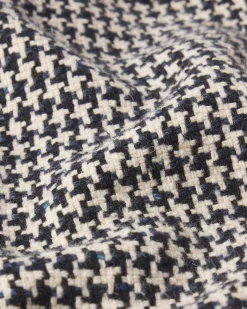 The Tweed Boxy Jacket in Houndstooth