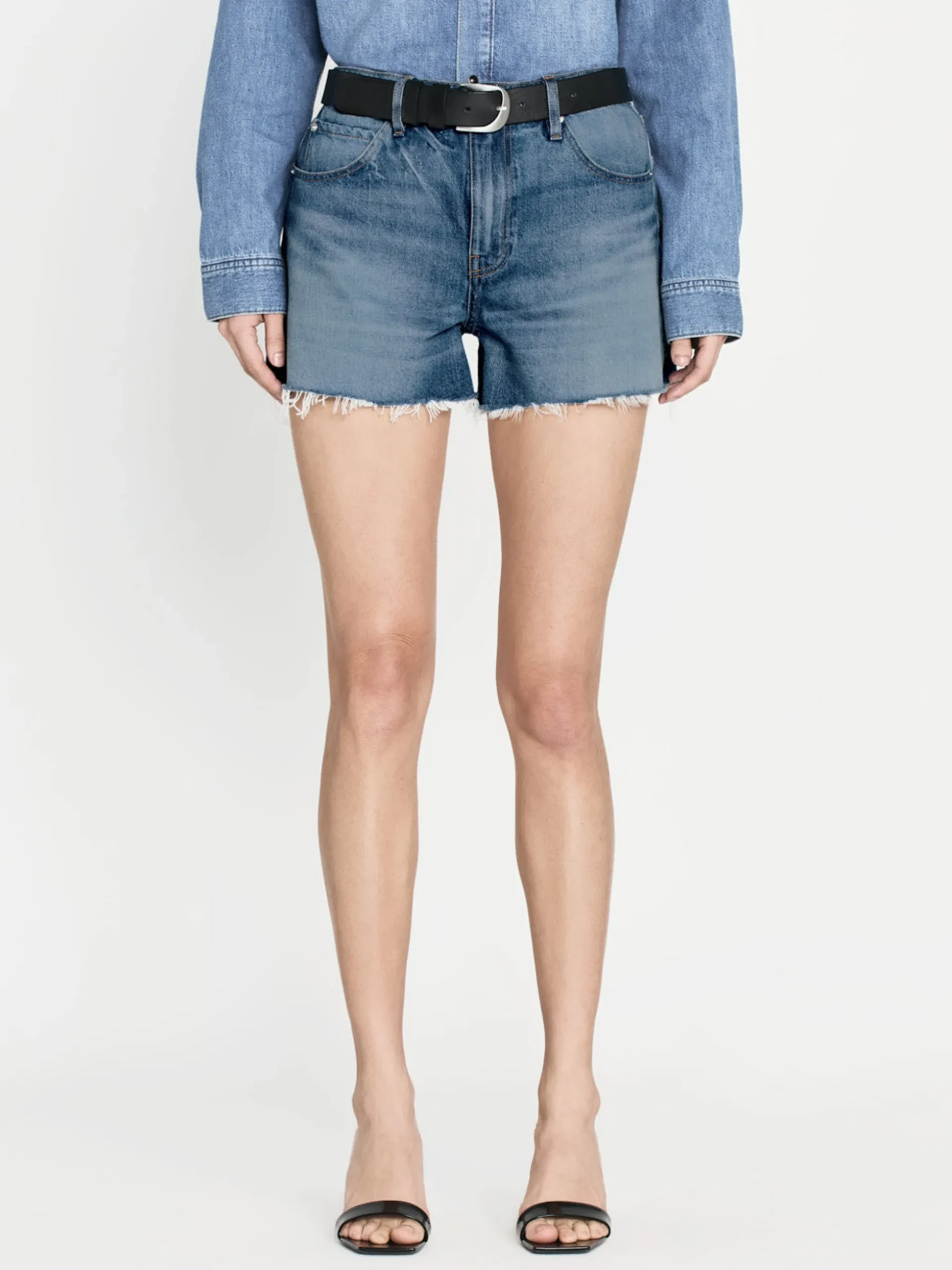 The Vintage Relaxed Short Raw Fray in Libra